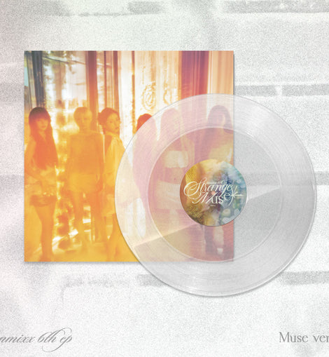 NMIXX – Strange Muse (Muse Ver./Clear Glitter Vinyl) cover
