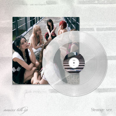 NMIXX – Strange Muse (Strange Ver./Clear Glitter Vinyl) cover